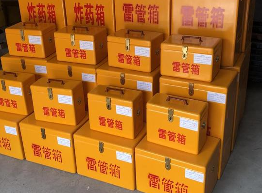 东安玻璃钢雷管箱的使用寿命一般是多少？